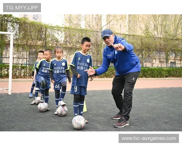 足球联赛在青训扶持中推动俱乐部与学校共建训练课程与学分制度