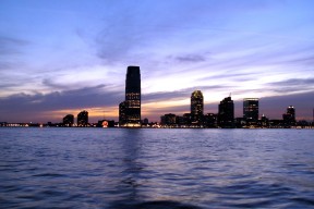 爱游戏体育在线-中超联赛国家队爆冷 球迷分析战术失误，中超联赛足球队