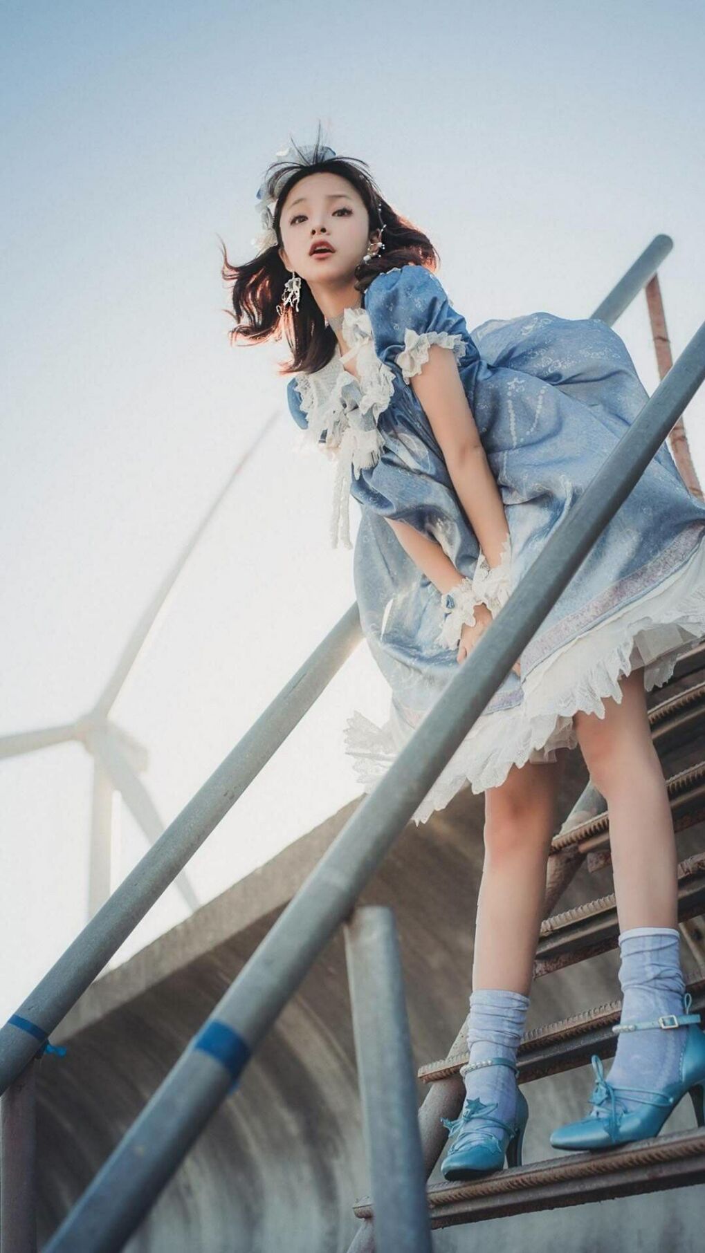 欧洲锦标赛激战正酣，德国队和西班牙队争锋夺冠，精彩持续不断